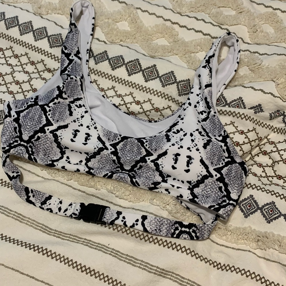 Brand new shein bikini top